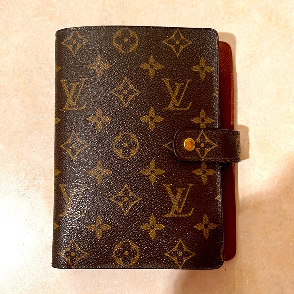 Authentic Louis Vuitton Monogram MM Agenda